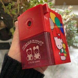 Vintage ED - Sanrio HELLO KITTY desk pencil sharpener - AS IS